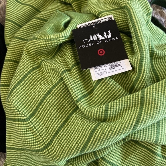 Women's House of Aama High Neck Maxi Knit Dress Green
Striped nwt - Picture 9 of 9